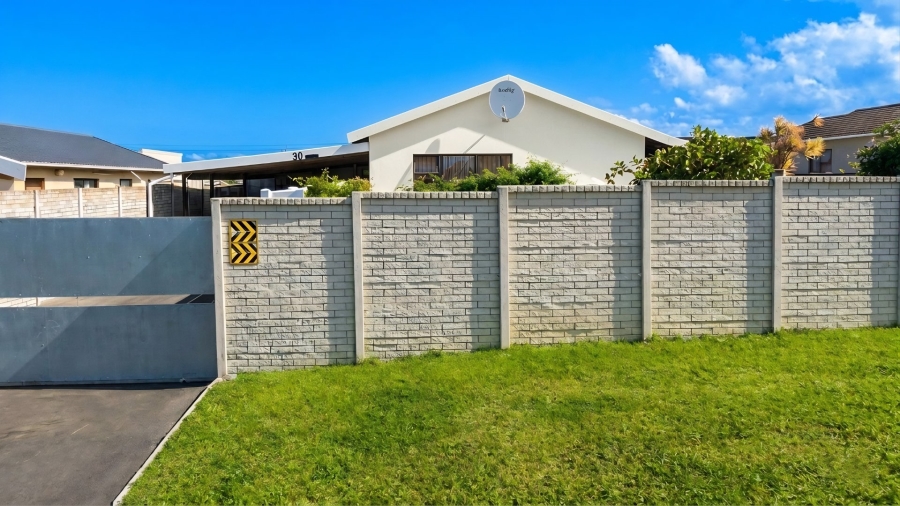 4 Bedroom Property for Sale in Gonubie Eastern Cape